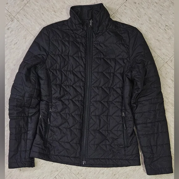 The North Face Quilted Jacket - Picture 5 of 8
